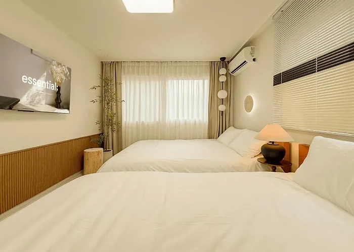 Hongdae,6 People,5 Minutes From Hongik Univ Station,direct Airport Bus, Accessible To Itaewon, Seongsu, And Gangnam Apartamento