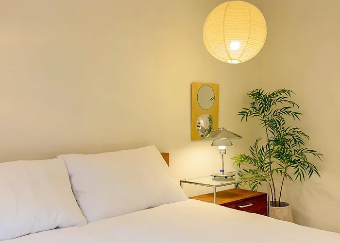 Apartamento Hongdae,6 People,5 Minutes From Hongik Univ Station,direct Airport Bus, Accessible To Itaewon, Seongsu, And Gangnam Seúl