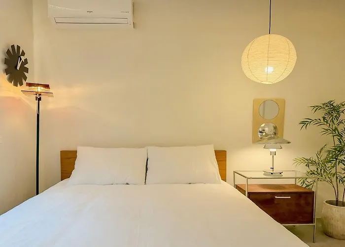 Apartamento Hongdae,6 People,5 Minutes From Hongik Univ Station,direct Airport Bus, Accessible To Itaewon, Seongsu, And Gangnam Seúl