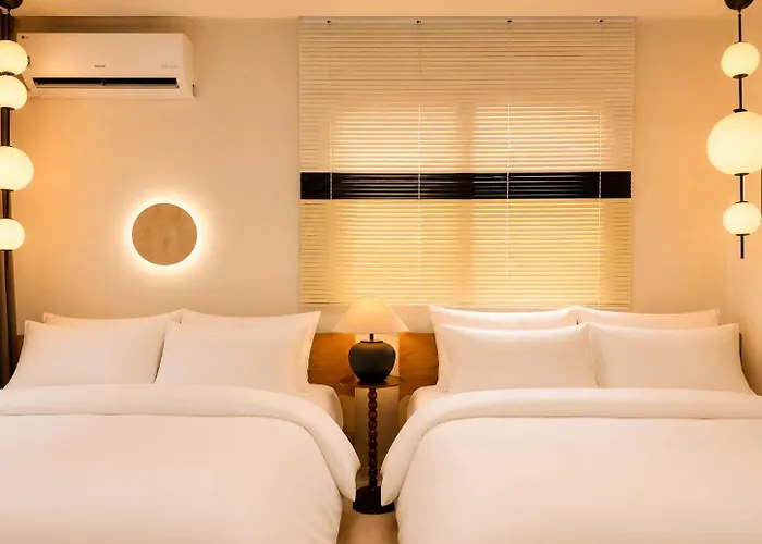 Hongdae,6 People,5 Minutes From Hongik Univ Station,direct Airport Bus, Accessible To Itaewon, Seongsu, And Gangnam Apartamento