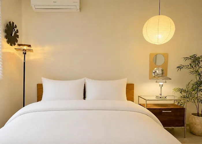 Apartamento Hongdae,6 People,5 Minutes From Hongik Univ Station,direct Airport Bus, Accessible To Itaewon, Seongsu, And Gangnam