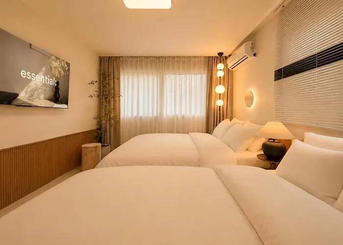 Apartamento Hongdae,6 People,5 Minutes From Hongik Univ Station,direct Airport Bus, Accessible To Itaewon, Seongsu, And Gangnam